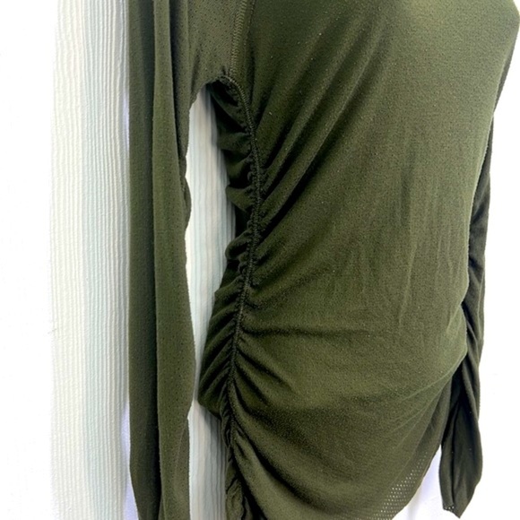 Free People - FP Movement Apollo Urban Army Green Perforated Hoodie Size Small - Picture 5 of 13